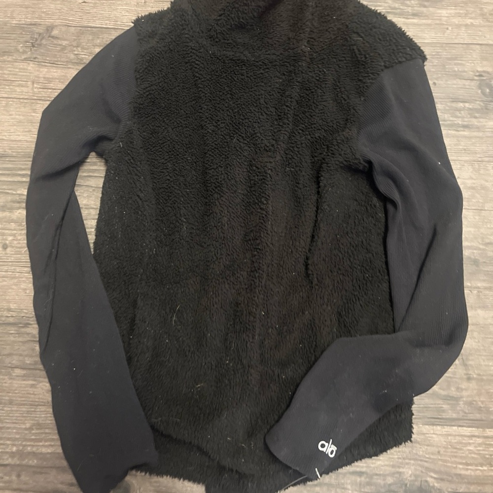 ALO Yoga Women's Black Sherpa Bomber Jacket
